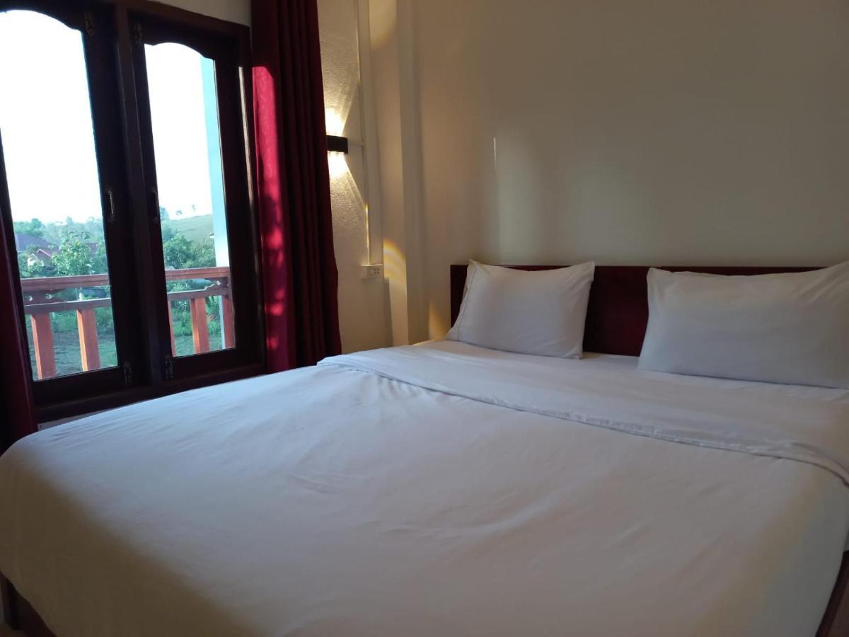 Sipanya Guesthouse Muangphonszavan Kültér fotó