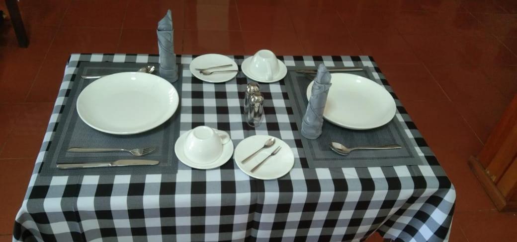 Sipanya Guesthouse Muangphonszavan Kültér fotó