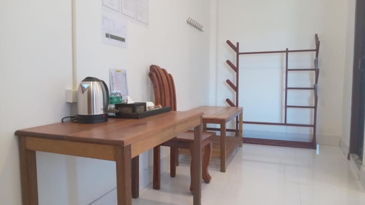 Sipanya Guesthouse Muangphonszavan Kültér fotó